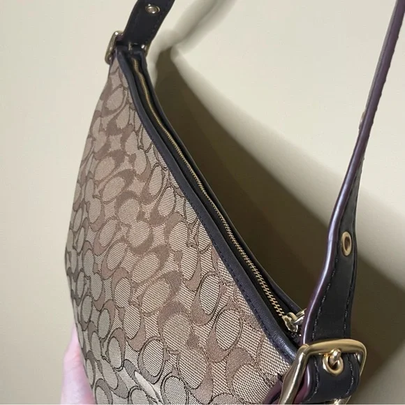 Coach Signature Small Dufflette in Signature Jacquard - Picture 7 of 13